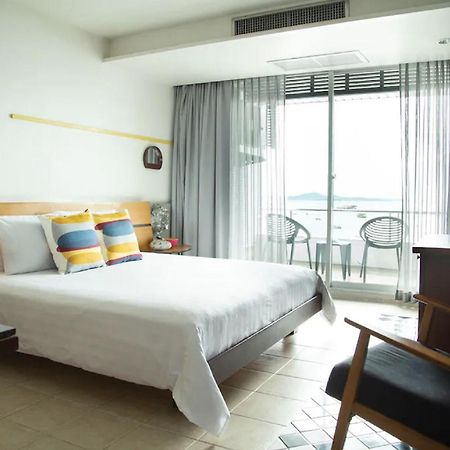 Baboona Beachfront Living Pattaya Exterior foto